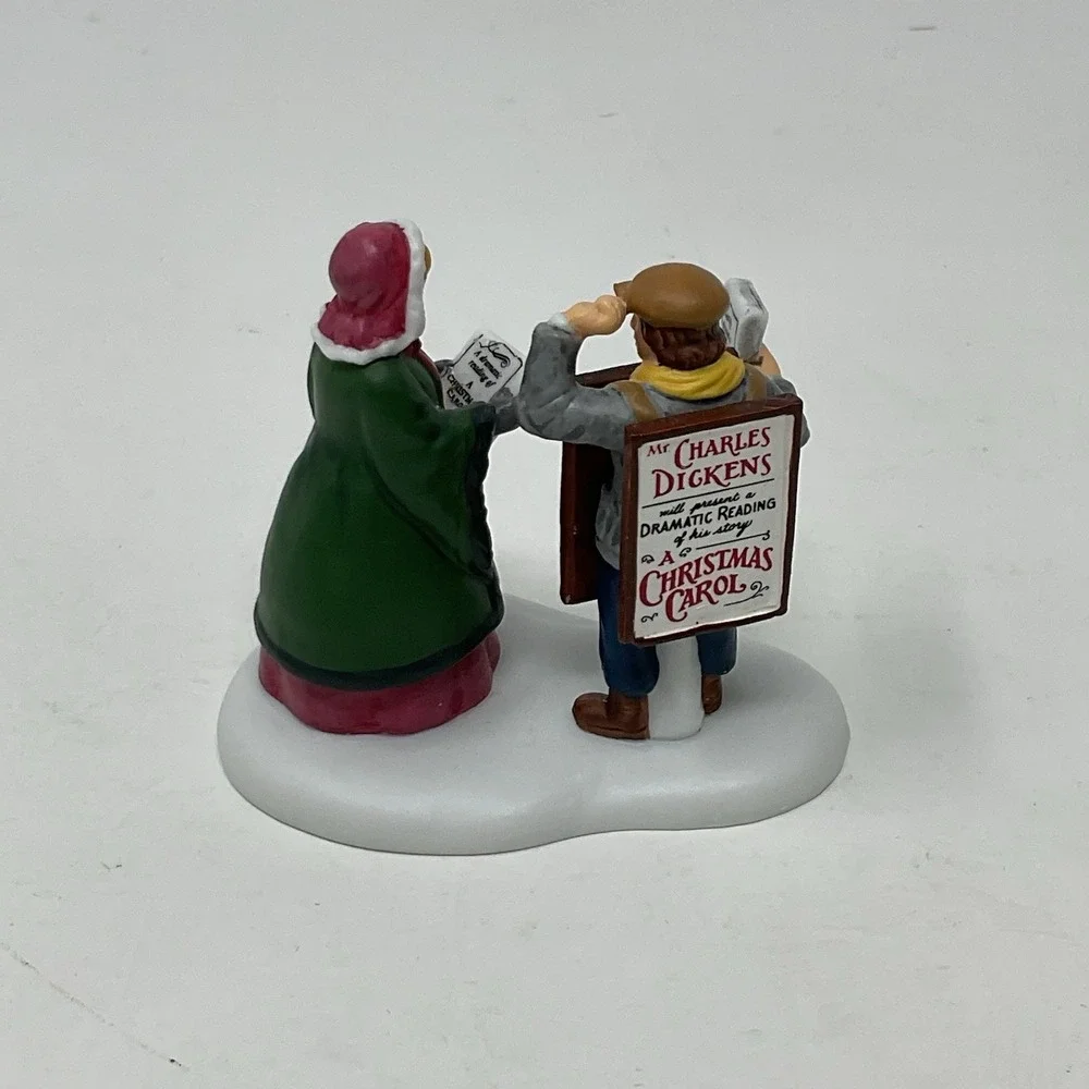 Dept 56 Dickens Village Heritage Advertising A Reading By Mr Dickens 56.58425